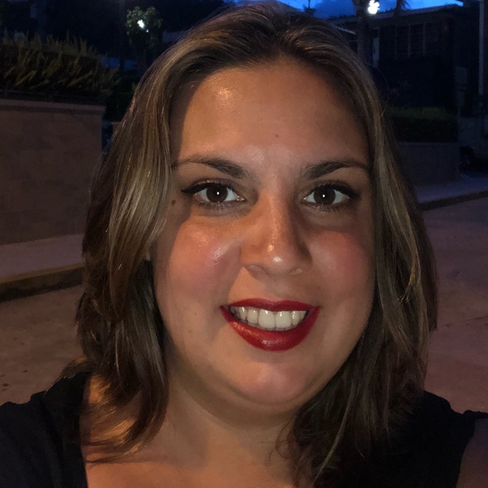 Meet your Posher, Karellys